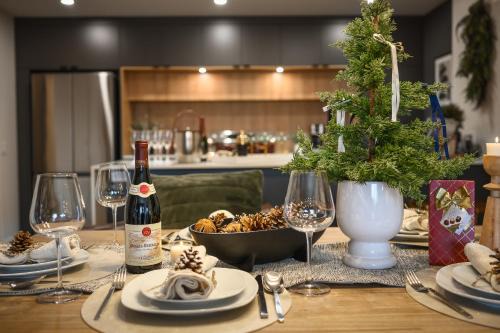 Beaupre Apartment | Villa EXPERIENCE Le Solstice ski-in-out pool