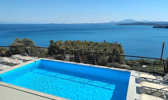Pirgi Villa | Villa Faiax - stunning pool views Ipsos bay