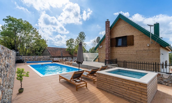 Municipality of Gracac Villa | Villa Falcon's Nest ZadarVillas