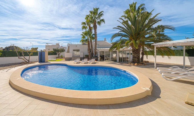 San Luis Villa | Villa Familia (Torrevieja)