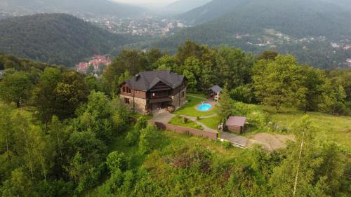 Yaremche Villa | Villa Familia