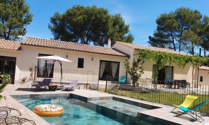 Venasque Villa | Villa Familial Avec Piscine Climatisée
