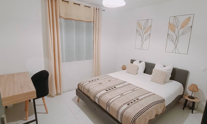Meynes Villa | Villa Familiale Reposante au Soleil