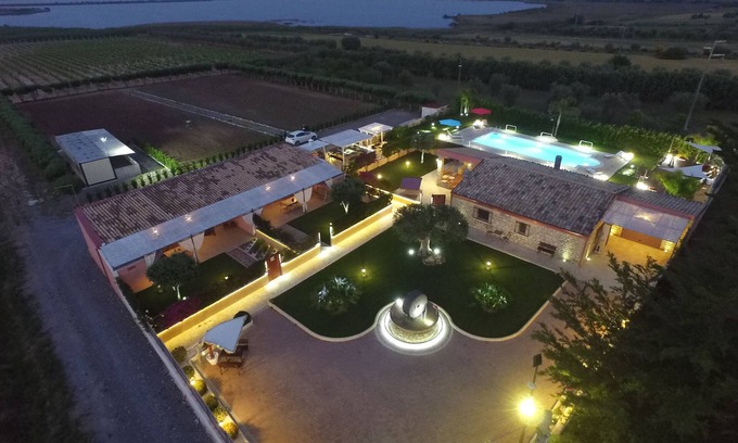 Ispica Villa | VILLA FENICOTTERO RELAX AND EXCLUSIVE POOL