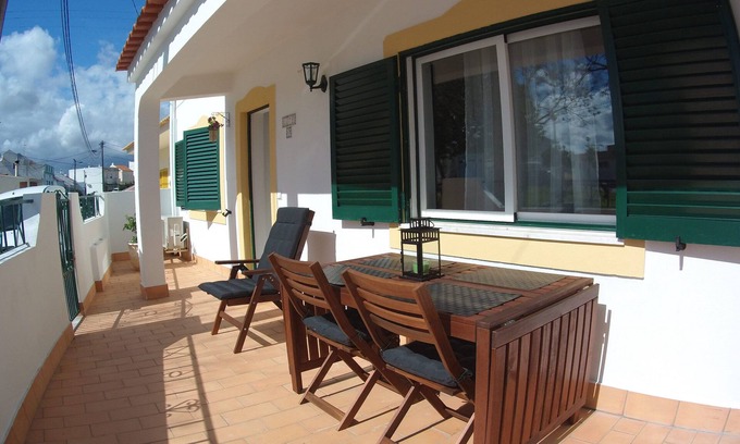 Portimao Villa | Villa Figueira 3 bedroom, Air con, Wifi, Terrace, Parking