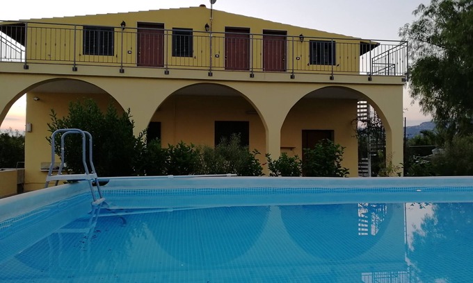 Floridia House | Villa Finaiti - CIELO