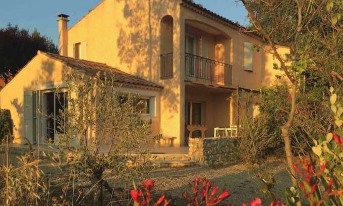 Le Chaffaut-Saint-Jurson Villa | Villa Flora, Panoramic view - Garden - 7 km Lake in a Provence hamelet