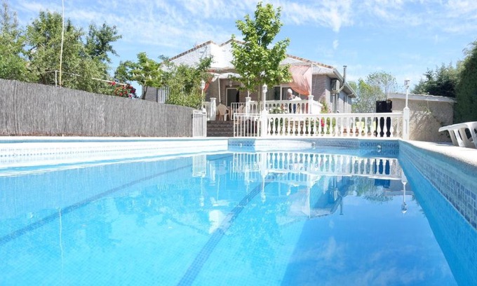 Navalcarnero Villa | Villa Flores