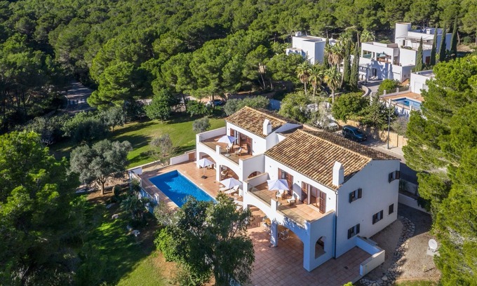 Provensals Villa | Villa 'Font De Sa Cala' with Sea View, Wi-Fi and Air Conditioning