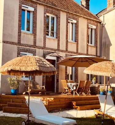 Fontaine-la-Gaillarde House | Villa Fontaine avec piscine intérieur chauffée-Maison de campagne Familiale -idéal Vacances ou Séjour Professionnel -3 chambres-Bureau séparé -Lit Bébé - Parking Facile & Gratuit