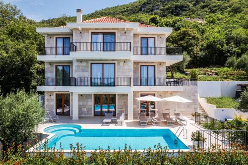Prijevor Villa | Villa Fotinia