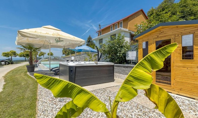 Trebnje Apartment | Villa Four Stars ART-PE