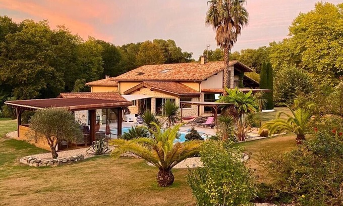 Saint-Martin-de-Seignanx Villa | Villa Larroque at the gates of Bayonne, Biarritz, Hossegor and Capbreton