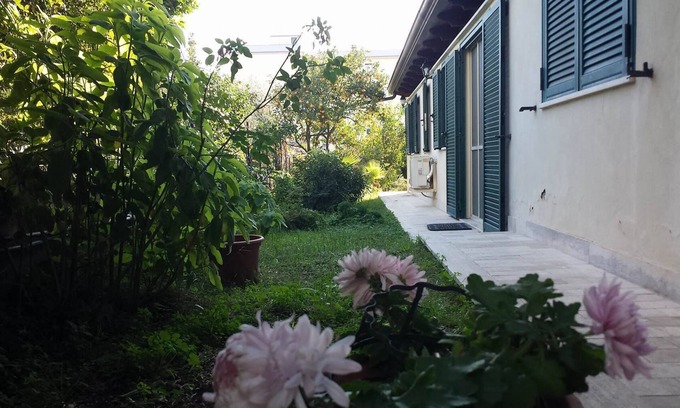 Torre Annunziata Villa | VILLA FRANCOIS a few meters from the main street of Torre Annunziata