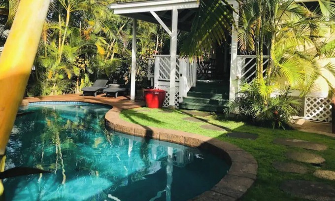 Kalama Tract Villa | Villa Frangipani Tropical Beachside Retreat Kailua