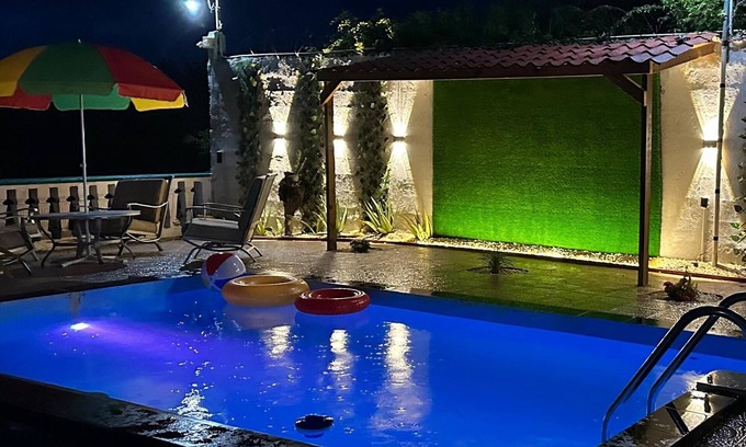 Villa Hermosa Villa | Villa Frente al mar con Piscina