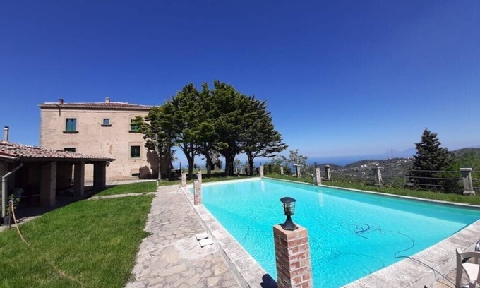 Ficarra Villa | Villa from the 1700s between the sea and Nebrodi Park at 700 m above sea level.