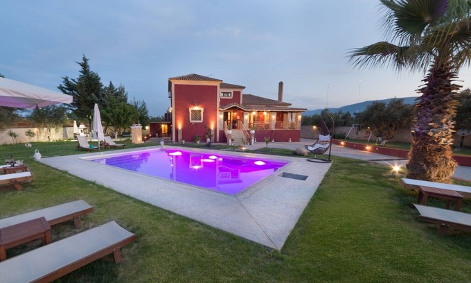 Kalpaki Villa | Villa Froso Eight Bedroom Villa