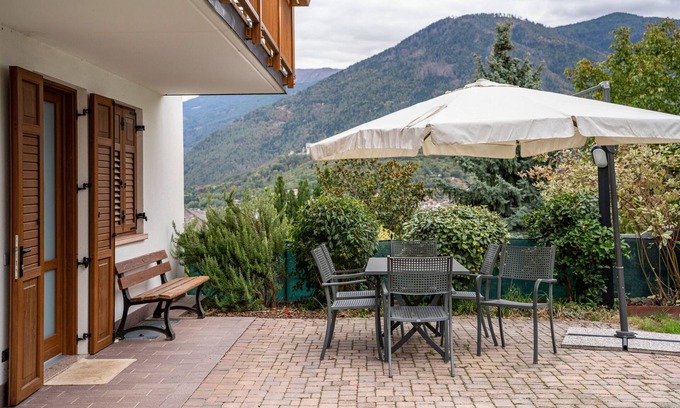 Susa House | Villa "Garden Family" with Mountain View, Private Garden & Wi-Fi