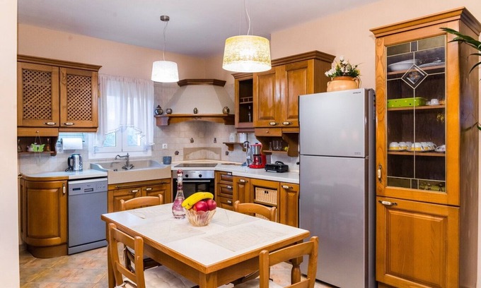 Gaitanion House | Villa Garden Star