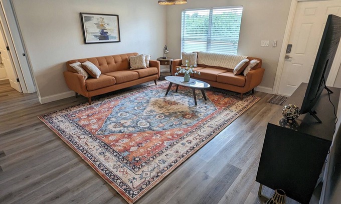 Westminister Villa | Villa Gardenia-Be my guest-Fort Myers/Lehigh acres line-3 bed/2 bath-sleeps 7