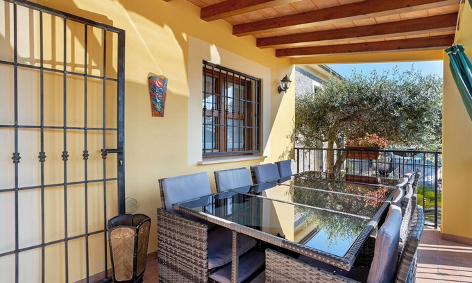 Sarzana Villa | Villa 'Gardenia - Private Garden' with Private Terrace, Wi-Fi and Air Conditioning