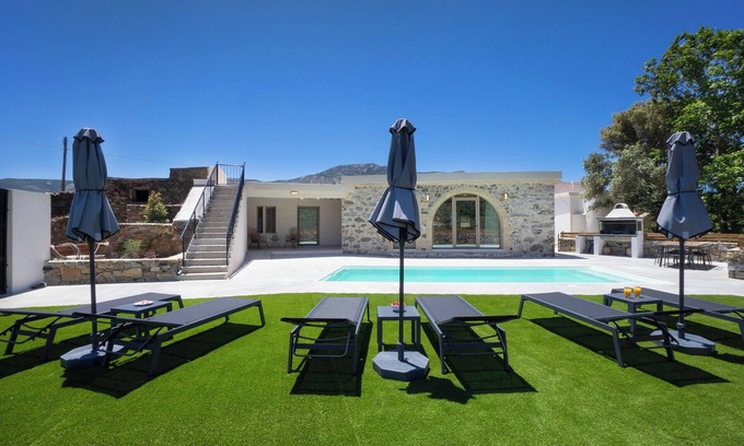 Livadia Villa | Villa George, 3 BD, private pool, brand new, cozy