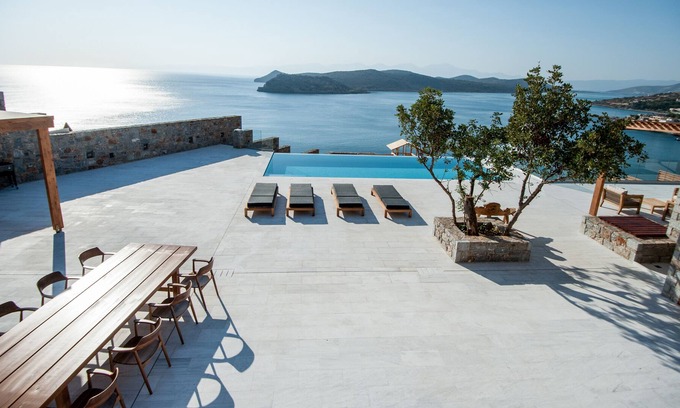 Plaka Villa | Villa Gina The New Eco Chic Destination