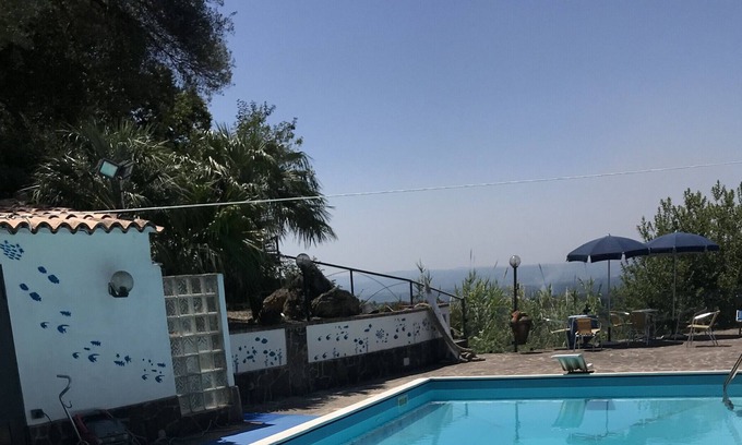 San Nicola da Crissa Villa | Villa "Gio - Private Pool" with Mountain View & Wi-Fi