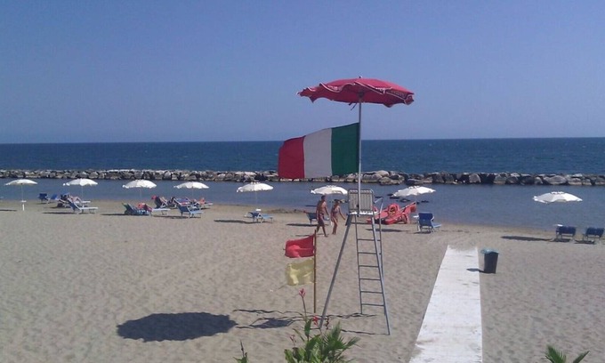Formia House | Villa Giulia: elegant apartment a few steps from the sea.