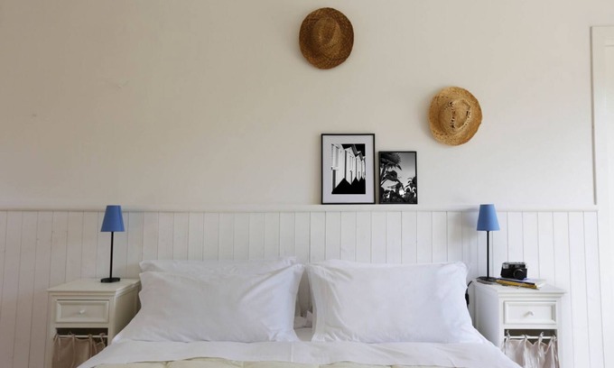 Ostra Cottage | VILLA GLICINI: A romantic countryside cottage with a pool