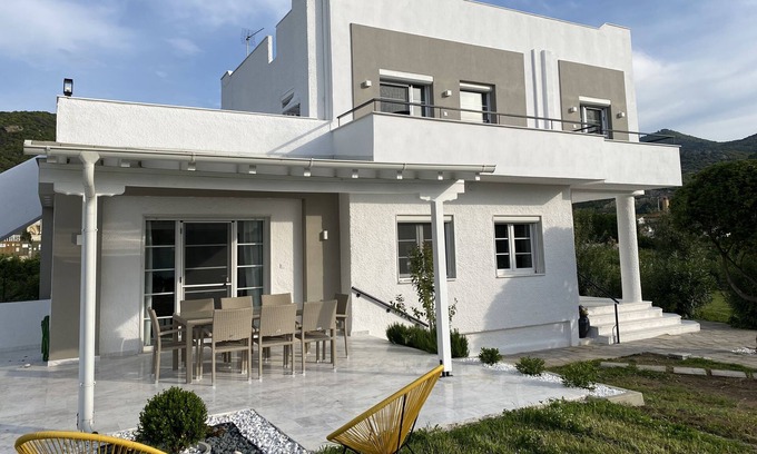 Nea Iraklitsa Villa | Villa