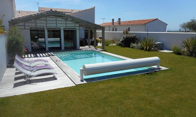 Rivedoux-Plage Villa | VILLA Grand Standing with private pool sleeps 8. Renovated 2025