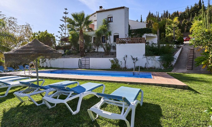 Frigiliana Villa | Villa "Group Villa 14 Pool wifi Air" with Mountain View, Pool & Wi-Fi