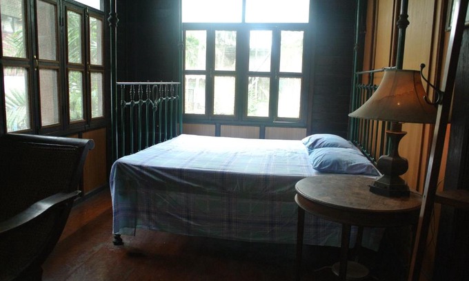 Wat Sam Phraya House | Villa Guest House