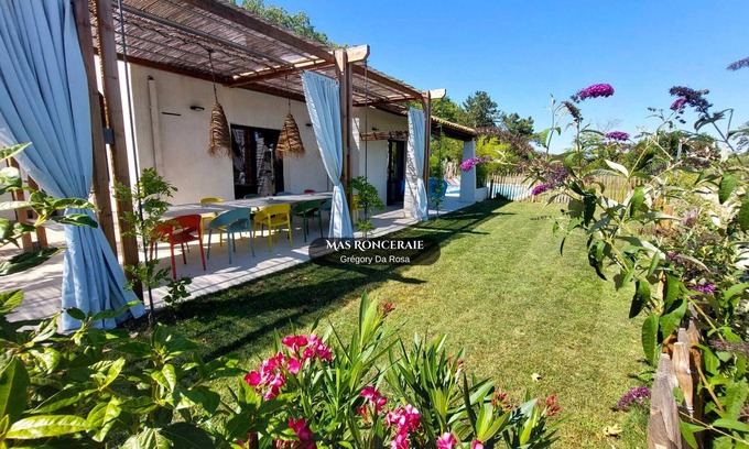 Gignac Villa | Villa - Hérault (Swimming pool, Garden, Boules pitch, Table soccer, Table tennis, Badminton)