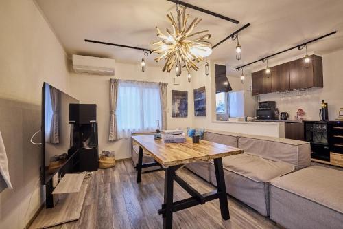 Miyota House | Villa Hanasaku Karuizawa Miyota - Vacation STAY 14433v