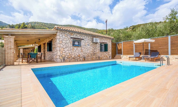 Marathias Villa | Villa Helona - Two Bedroom Villa, Sleeps 5