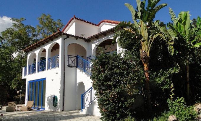 Gialova Villa | Villa Hetty with seaview at the Bay of Navarino