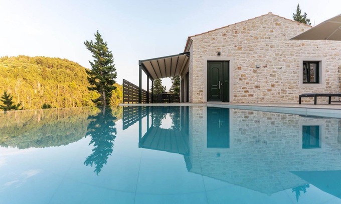 Rantatika Villa | Villa Hill View Ena - One Bedroom Villa, Sleeps 4