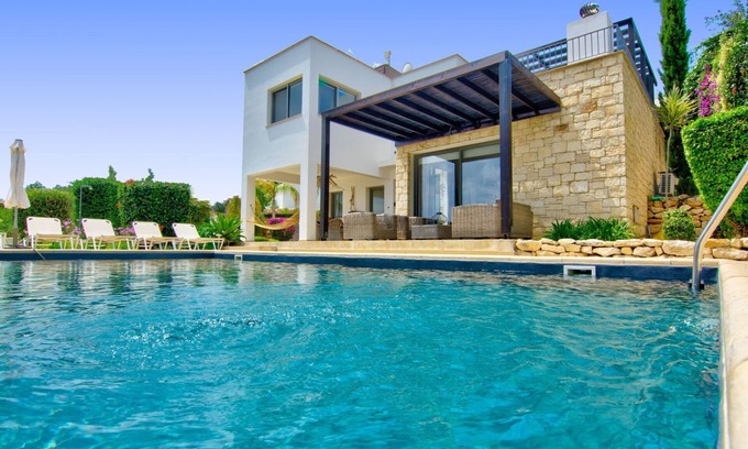 Latchi Cottage | Villa Hillcrest - a villa that sleeps 6 guests in 3 bedrooms