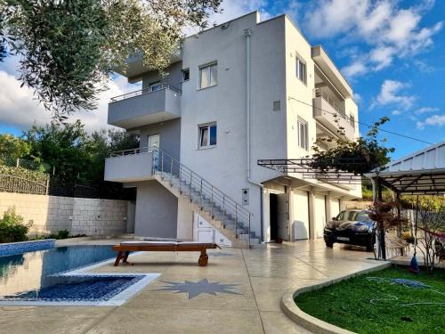 Burtaisi Apartment | Villa Holiday Apartments
