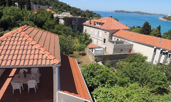 Lapad Apartment | Villa Hortenzia - Three-Bedroom Apartment with Terrace and Sea View