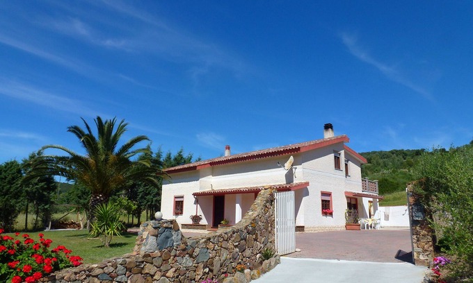 Teulada Villa | Villa house with garden for 4 people