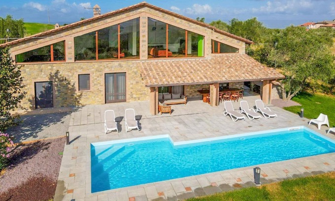 Parrano Villa | Villa Il Girasole - Seven Bedroom Villa, Sleeps 20