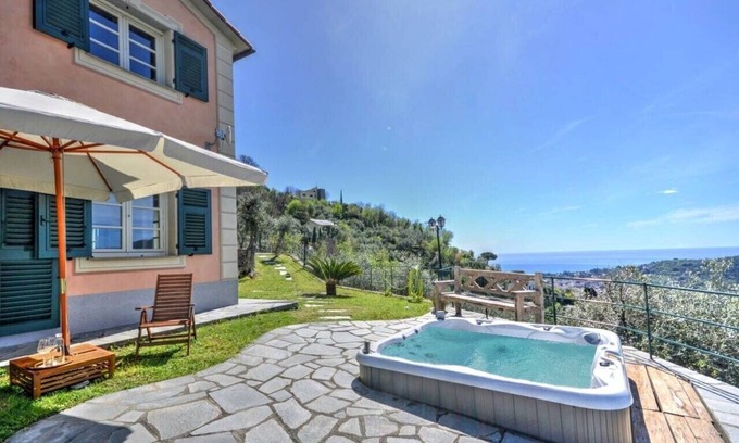 Rapallo Villa | Villa il primo poggio - Sea view, 4bdr