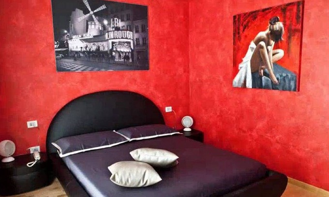 Cologna Spiaggia Bed & Breakfast | villa imago room moulin rouge