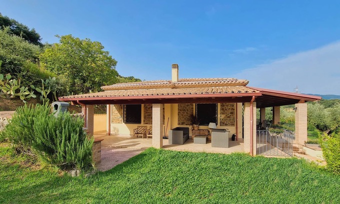 Feroleto Antico House | [VILLA] in 8 ettari di campagna, a 20' dal mare