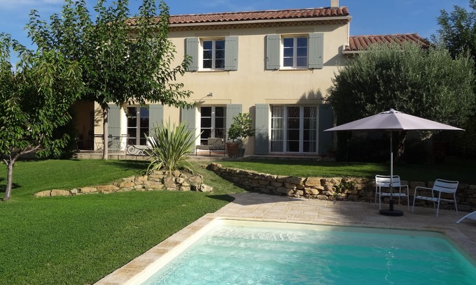 Cairanne Villa | villa in a quiet Cairanne, charming village on the wine trail