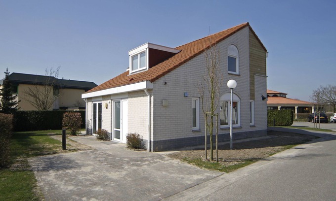 Arcen Villa | Villa in Arcen with Private Pool & Sauna